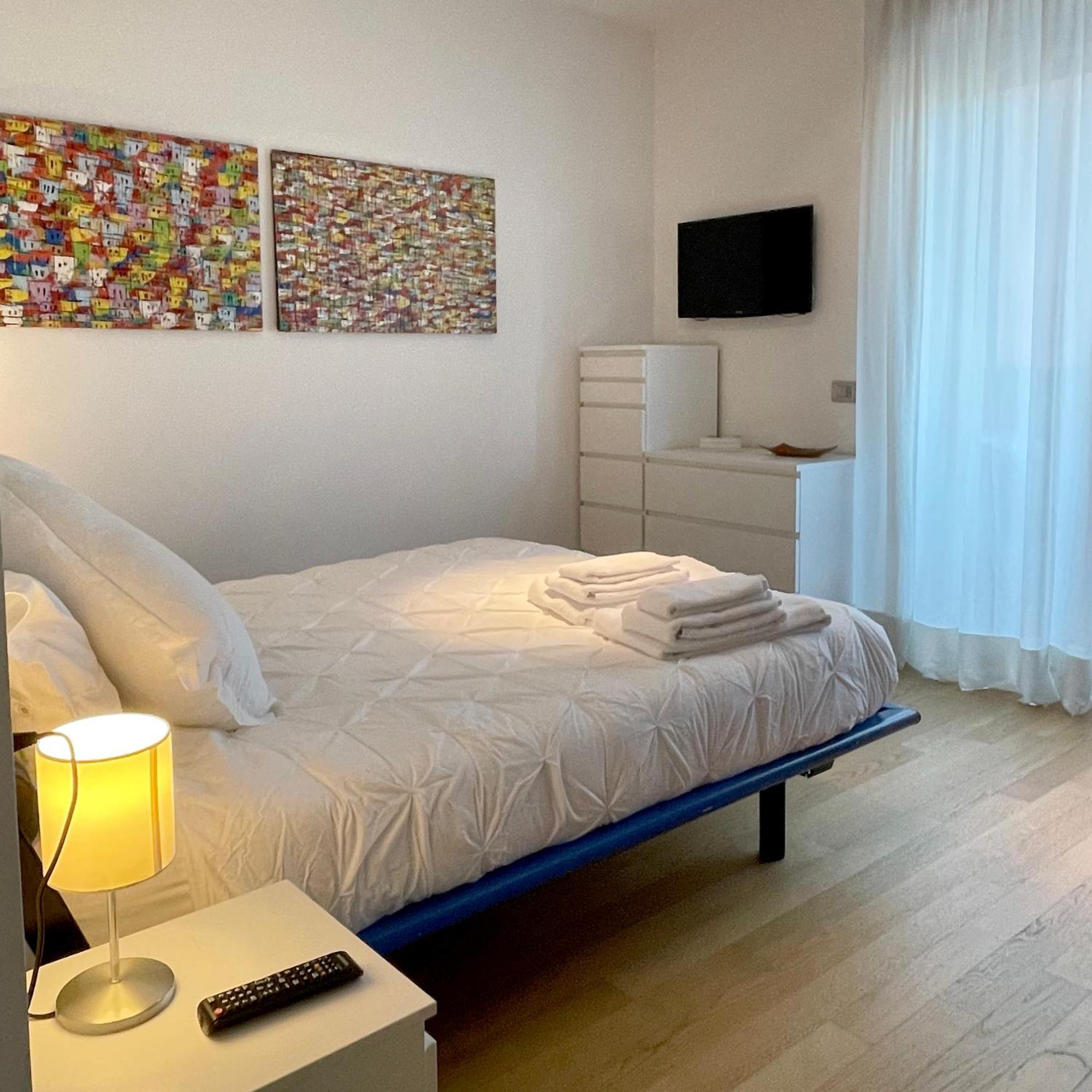 Suite Porta Romana Milan Bagian luar foto