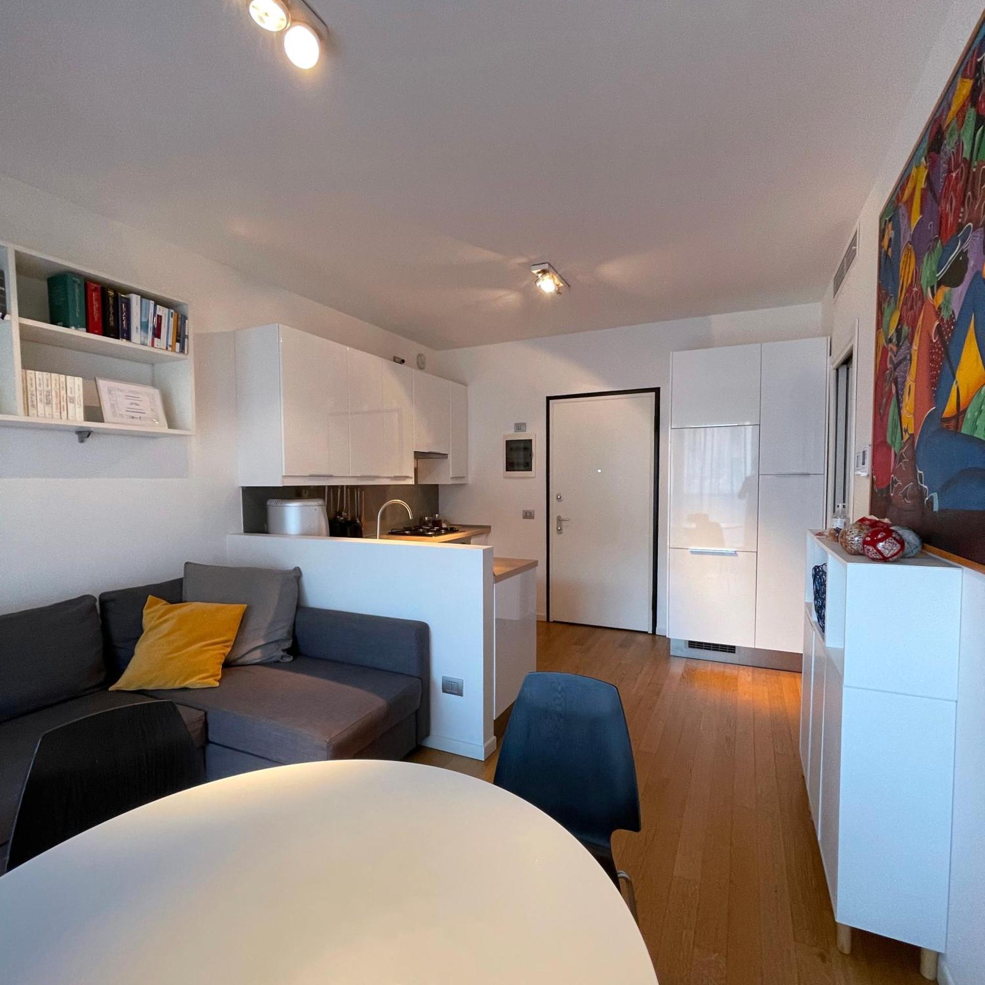 Suite Porta Romana Milan Bagian luar foto